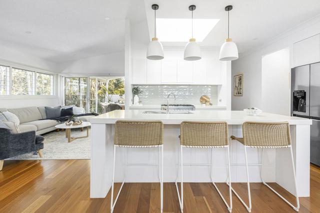 18 Table Top Road, NSW 2260