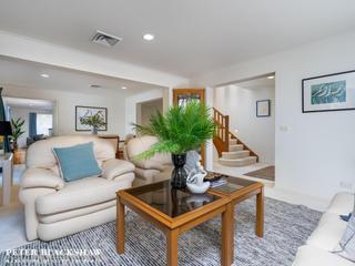 Formal area to dining room