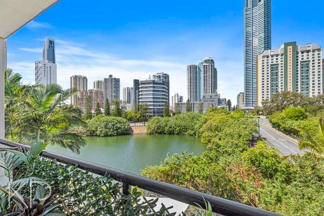 328A & 328B/1-8 Paradise Island, QLD 4217
