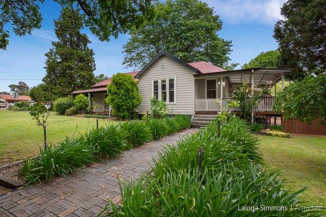 65 Galloway  Street, NSW 2350