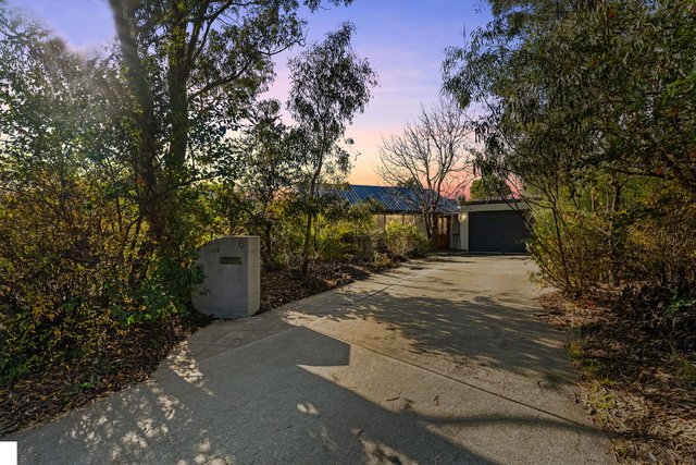 6 De Gillern Place, ACT 2614