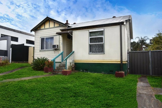 92 Priam St, NSW 2162