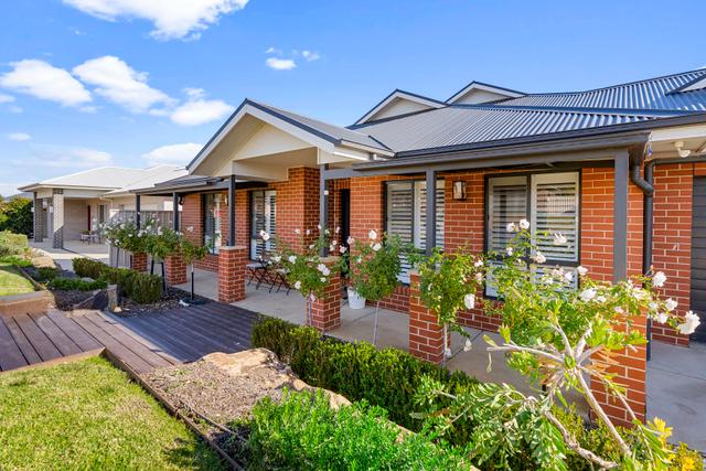 44 Paradise Drive, NSW 2650