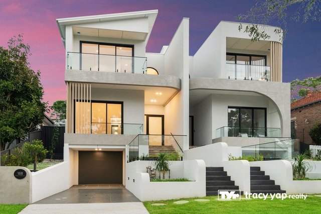 16B Myra Avenue, NSW 2112