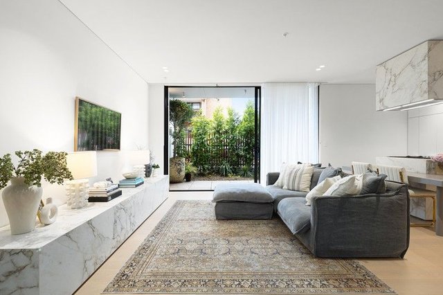 2/657 Old South Head Road, NSW 2029