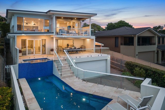 126 Ocean View Drive, NSW 2260