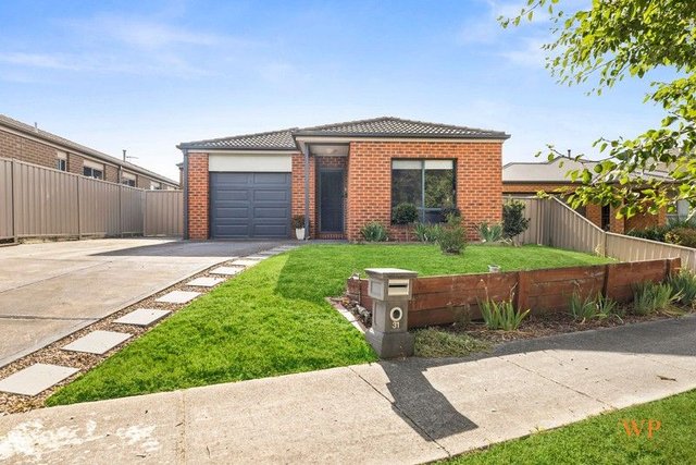 31 Adrian Circuit, VIC 3756