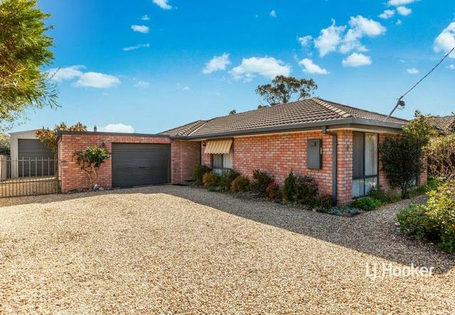 8 Dean Drive, VIC 3658