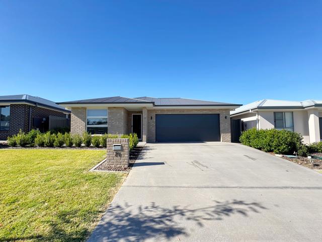 79 Magnolia Boulevard, NSW 2830