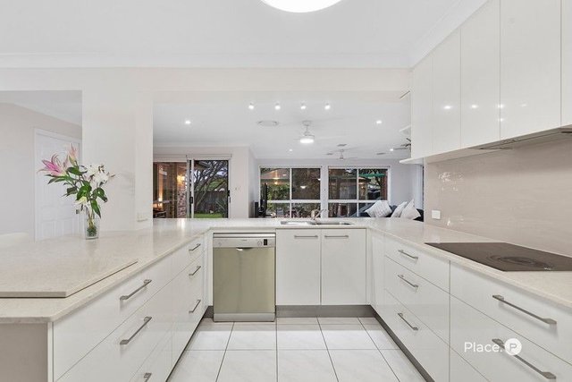 8 Bethany Place, QLD 4115