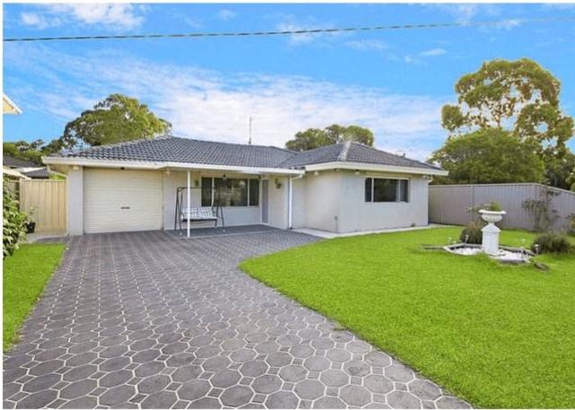 8 Station Road, NSW 2146