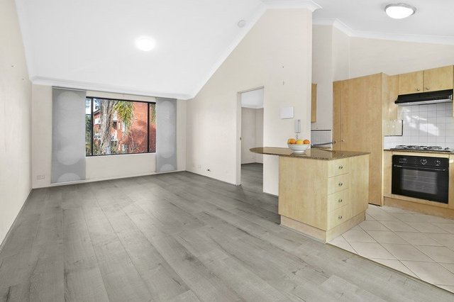 11/15 Oaks Avenue, NSW 2099