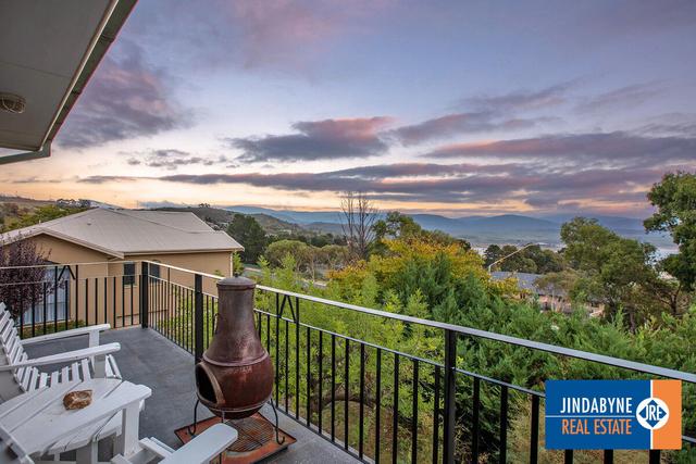 4/3 Penders Court, NSW 2627