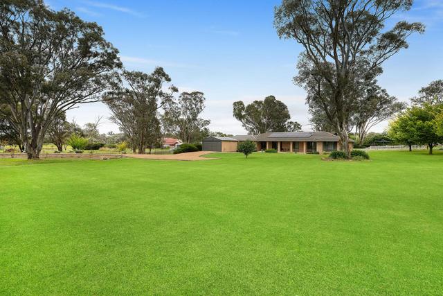 6 Clover Close, NSW 2582