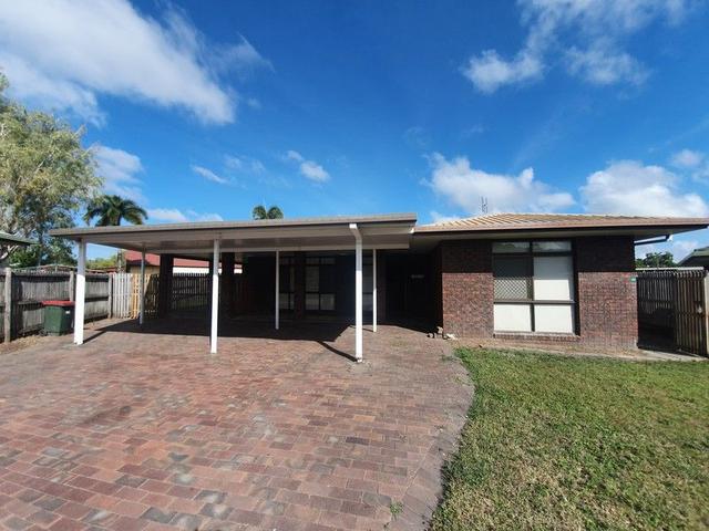 16 Searle Court, QLD 4807