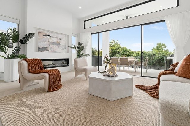 15A Cumberland Avenue, NSW 2198