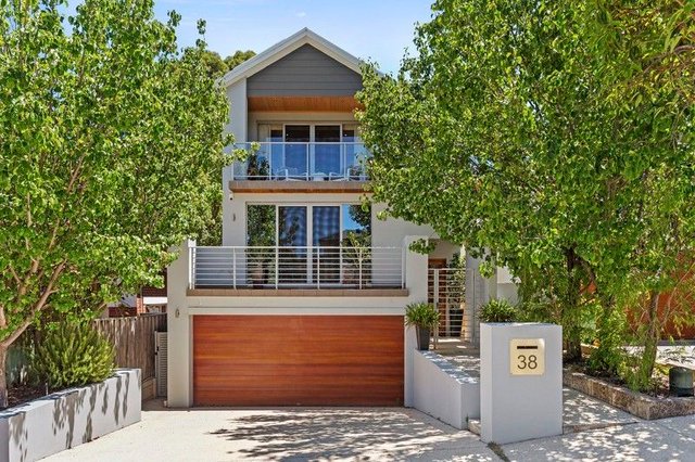 38 Hampden Street, WA 6151