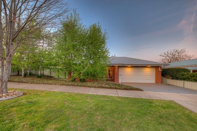 8 Three Peaks Rise, VIC 3741