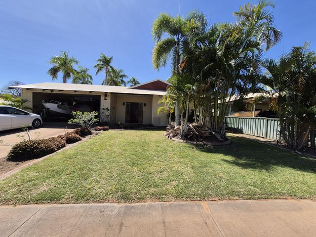 6 Cycas Close, WA 6743