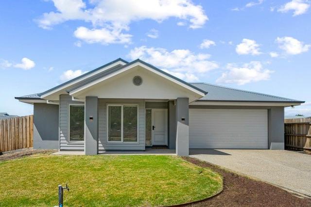 16 Hovea Grove, VIC 3438