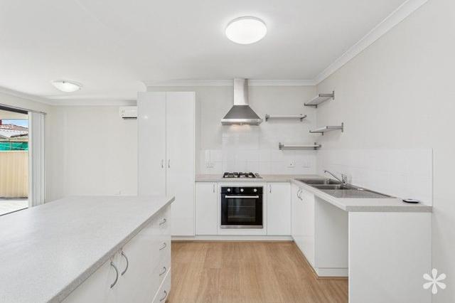 4/148 Treasure Road, WA 6107