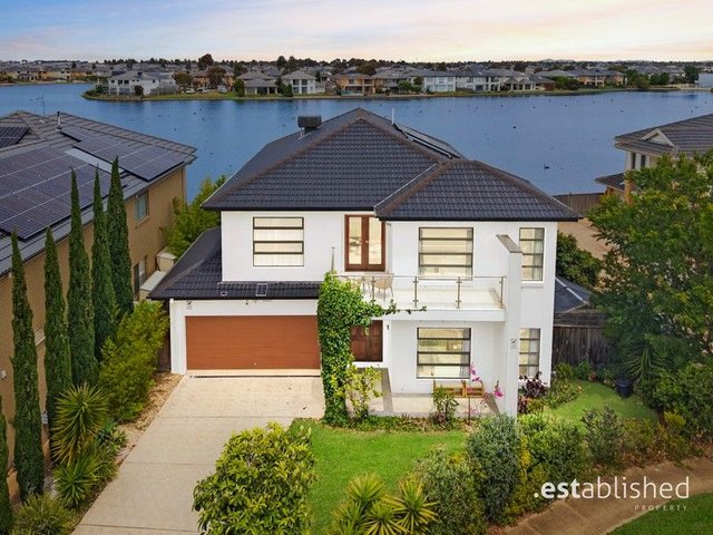 21 Spraypoint Drive, VIC 3030