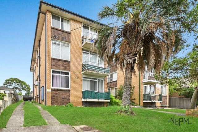2/65A Harrow Rd, NSW 2144
