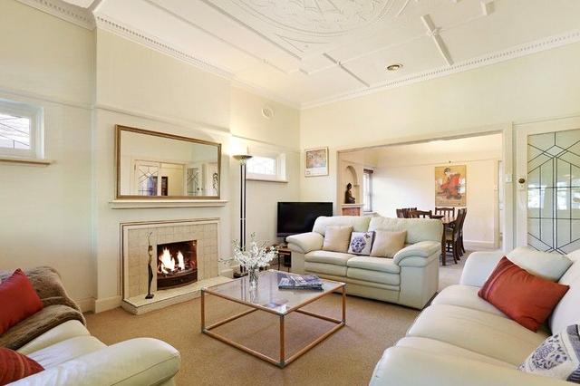 2/4 Ravens Grove, VIC 3183