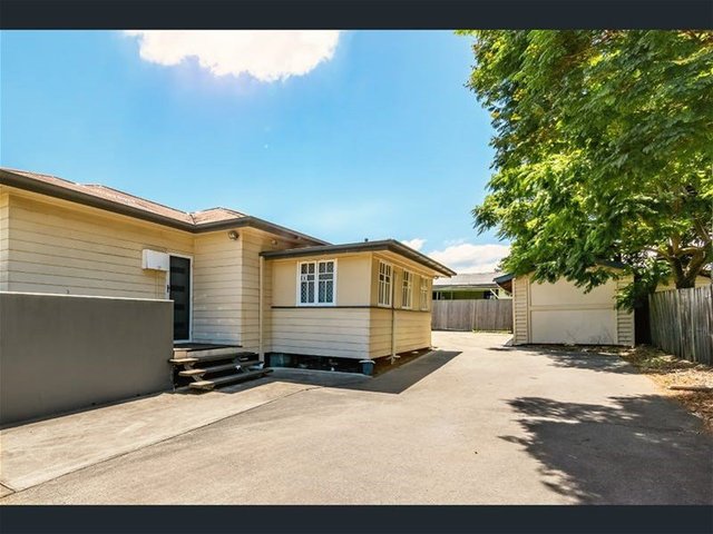 39 Manila St., QLD 4207