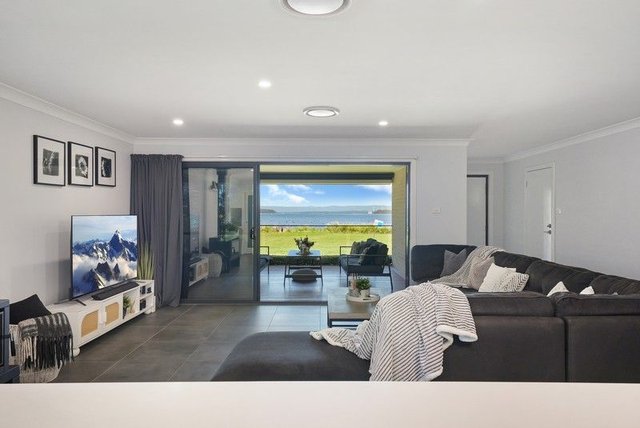 28 The Esplanade, NSW 2281