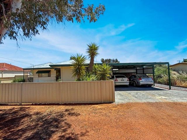 62 Yewers Avenue, WA 6623