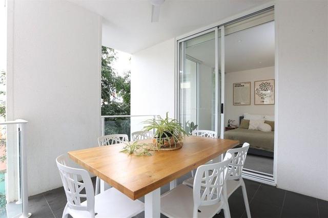 213/8 Bank Street, QLD 4101