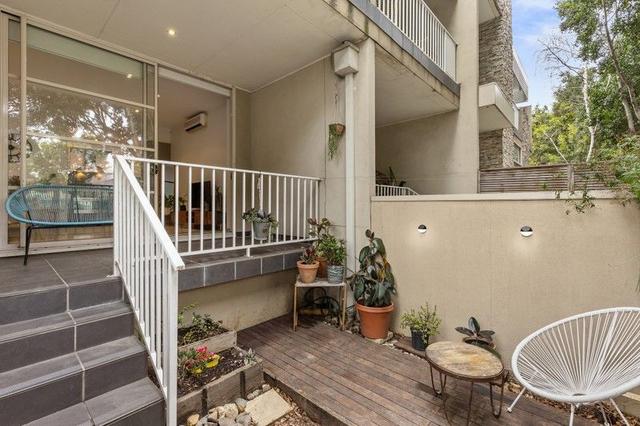 2/1 Stockade Avenue, VIC 3058