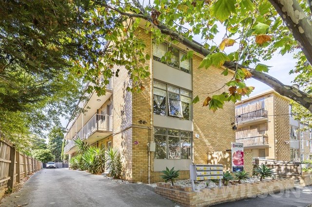 1/22 Crimea Street, VIC 3183