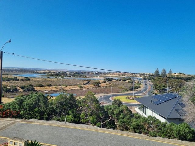 3/7 Hall St, SA 5167