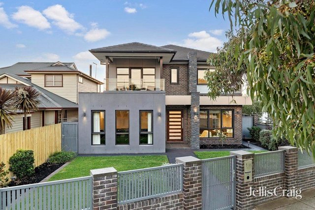 11 Plumpton Avenue, VIC 3046