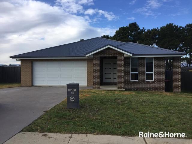 33 McGuire Drive, NSW 2580