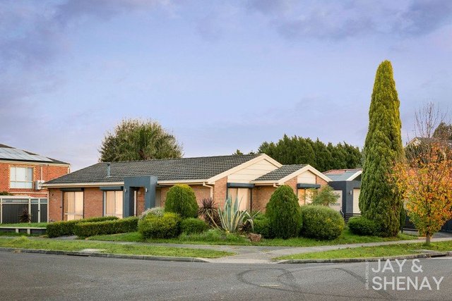 58 David Collins Drive, VIC 3802