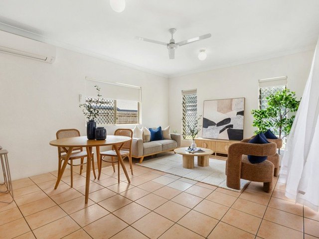 11 Shamrock Avenue, QLD 4870