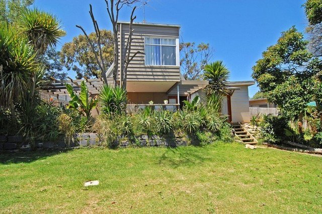 18 Field Street North, VIC 3226