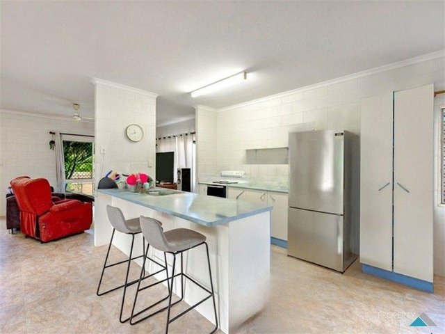 11 Lorraine Close, QLD 4869