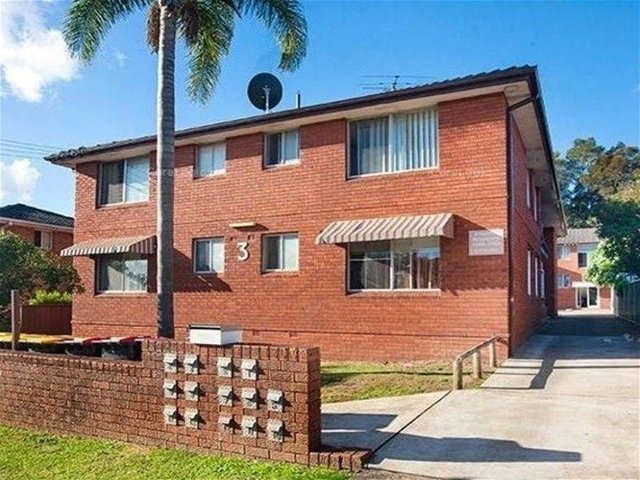 1/3 Boorea Avenue, NSW 2195