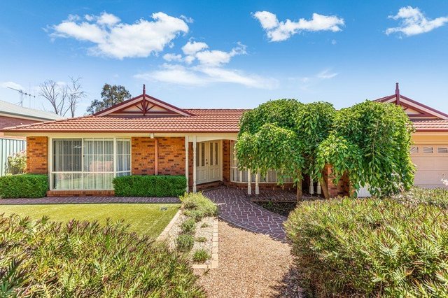 8 Northmoor  Drive, VIC 3550