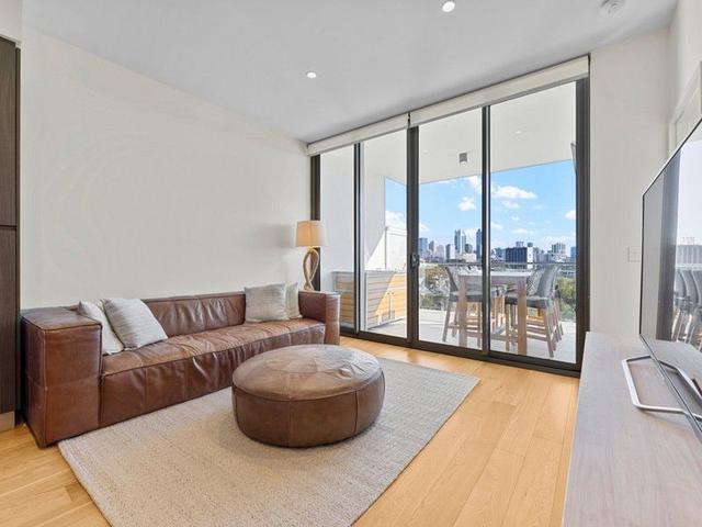 504/9 Tully Road, WA 6004