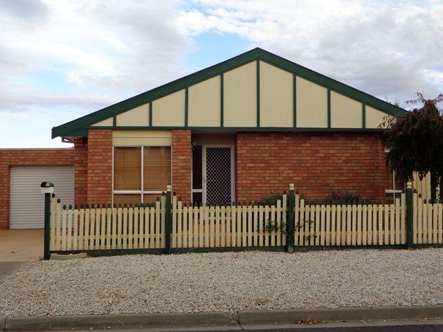 1/107 Seabrook Boulevard, VIC 3028