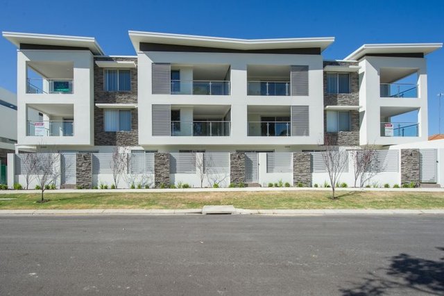 7/12 Westralia Gardens, WA 6168