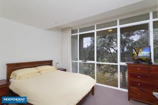 Bedroom 1 (2016-03-30)