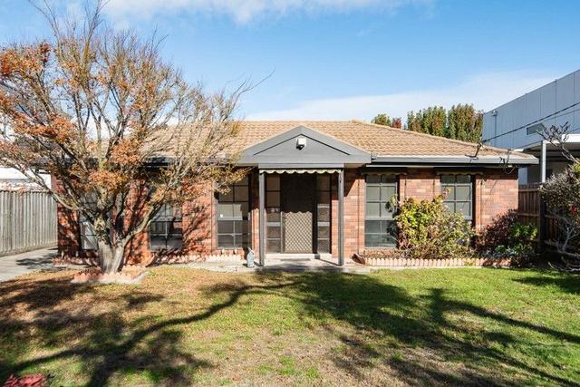 18 Moore Street, VIC 3187