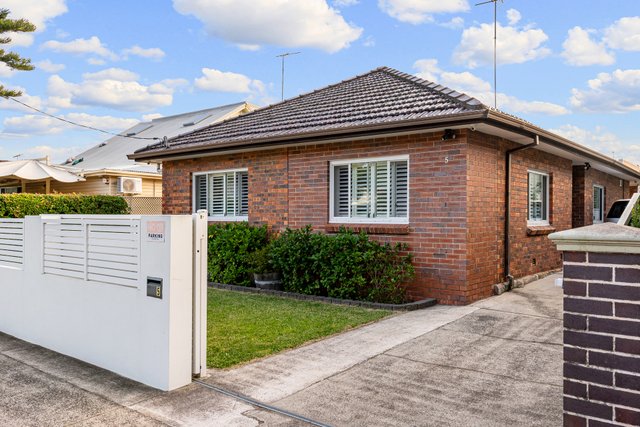 5 Crawford Road, NSW 2216