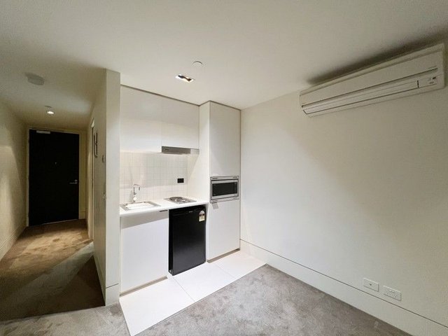 203/279 Wellington Parade, VIC 3002